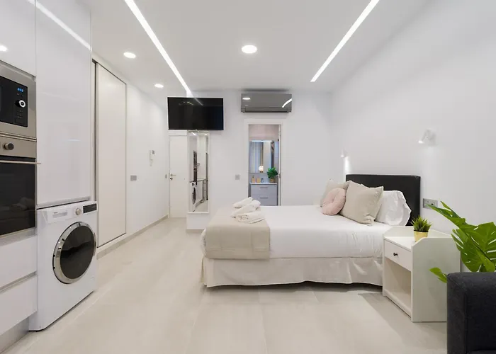 Rev By Canariasgetaway *